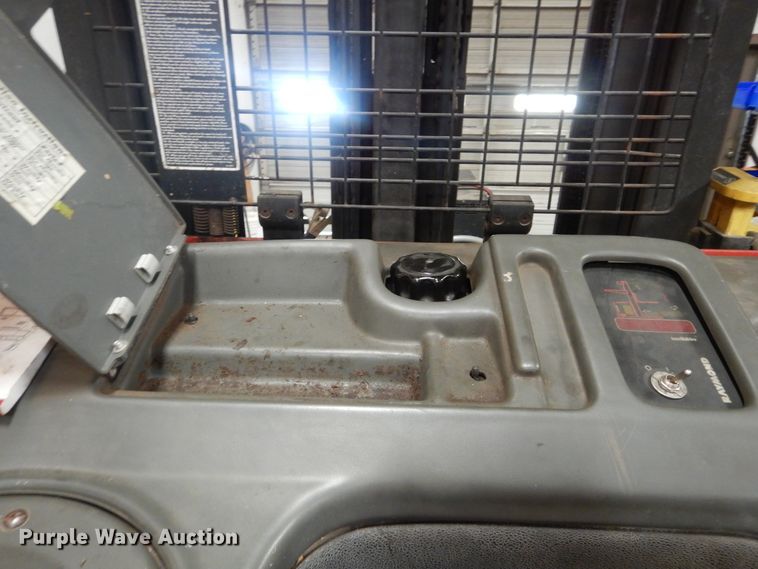 image for item HS9624 Raymond EASI  forklift