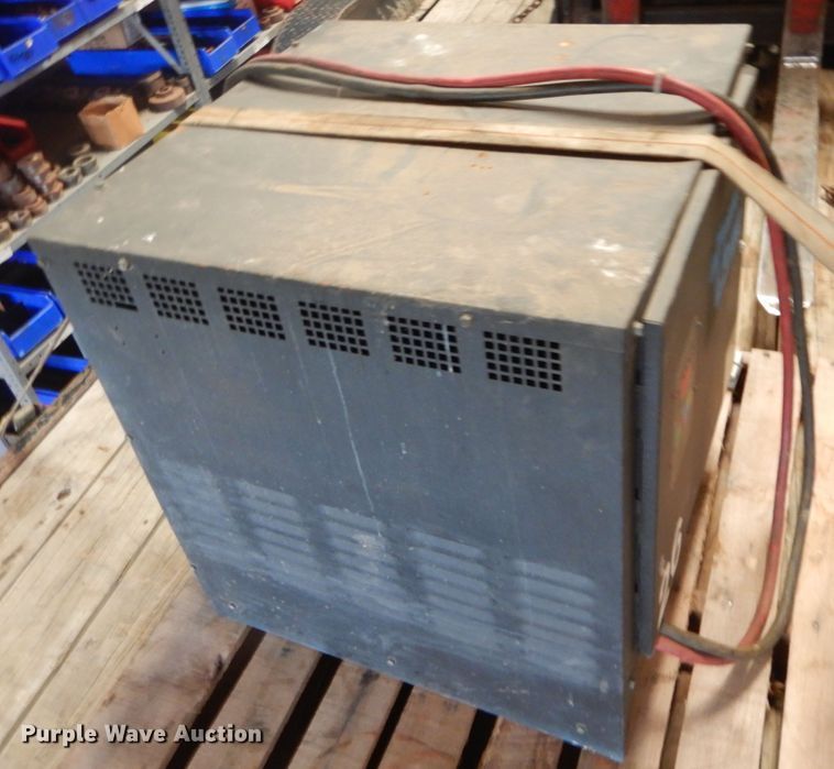 image for item HS9624 Raymond EASI  forklift