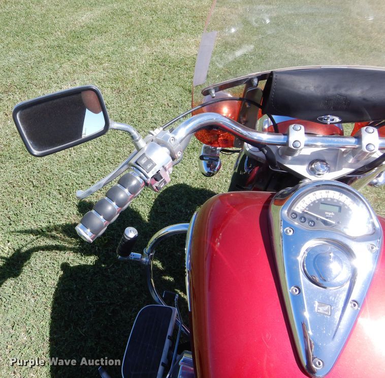 image for item HS9649 2003 Honda VTX1300S motorcycle