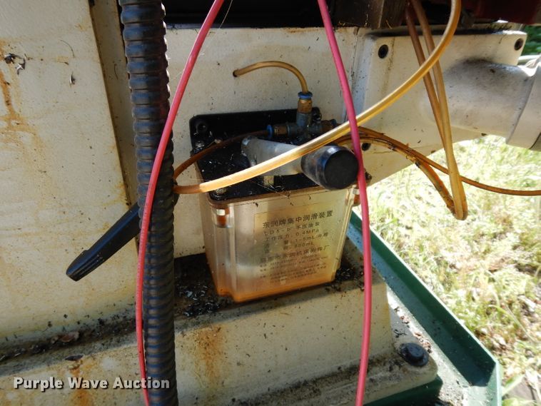 image for item HV9258 2011 Grizzly G3102 vertical milling machine