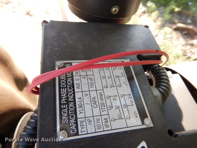 image for item HV9258 2011 Grizzly G3102 vertical milling machine