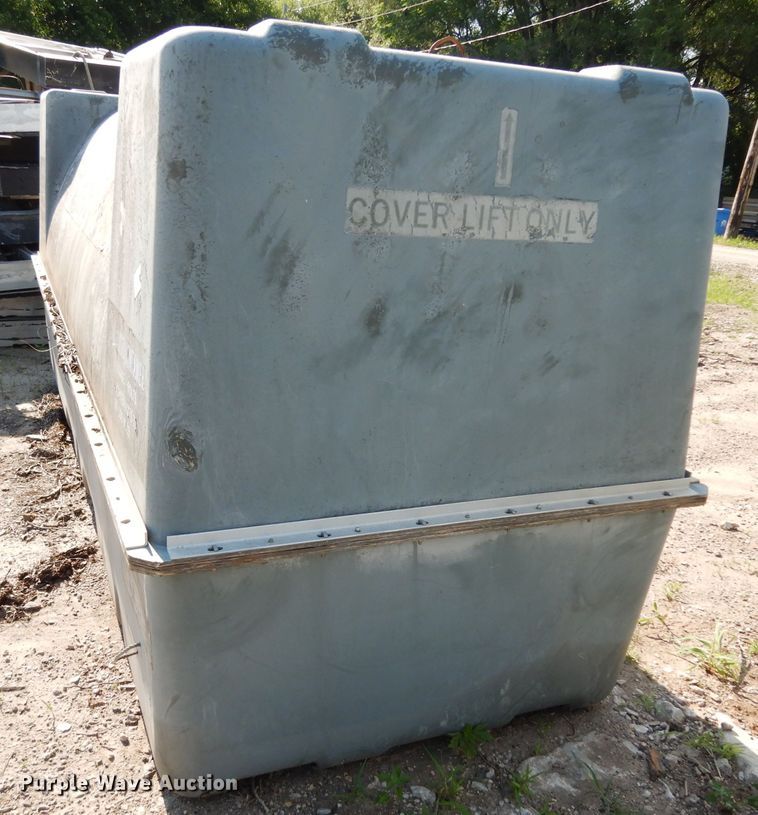 image for item HV9261 Plastics Research storage container