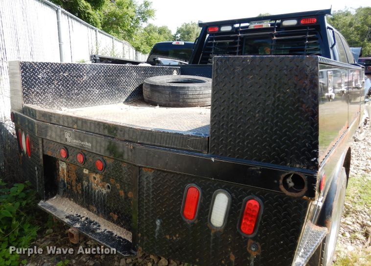 image for item HV9265 B&W flatbed