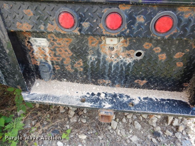 image for item HV9265 B&W flatbed