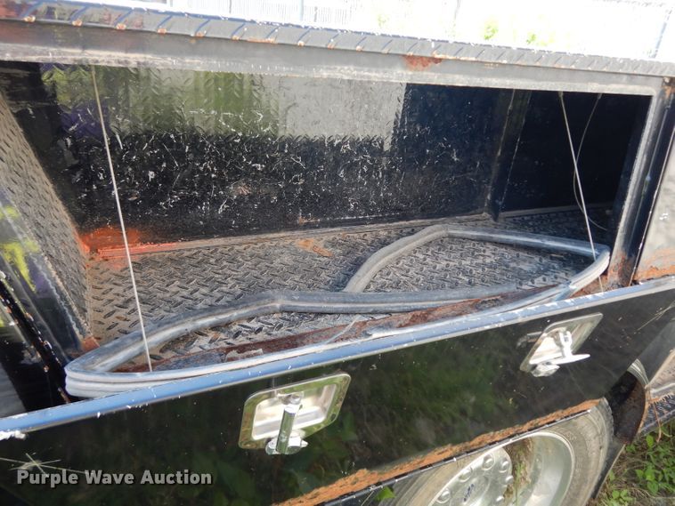 image for item HV9265 B&W flatbed