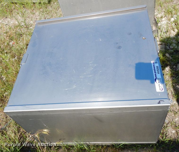 image for item HV9268 (6) stainless steel cages