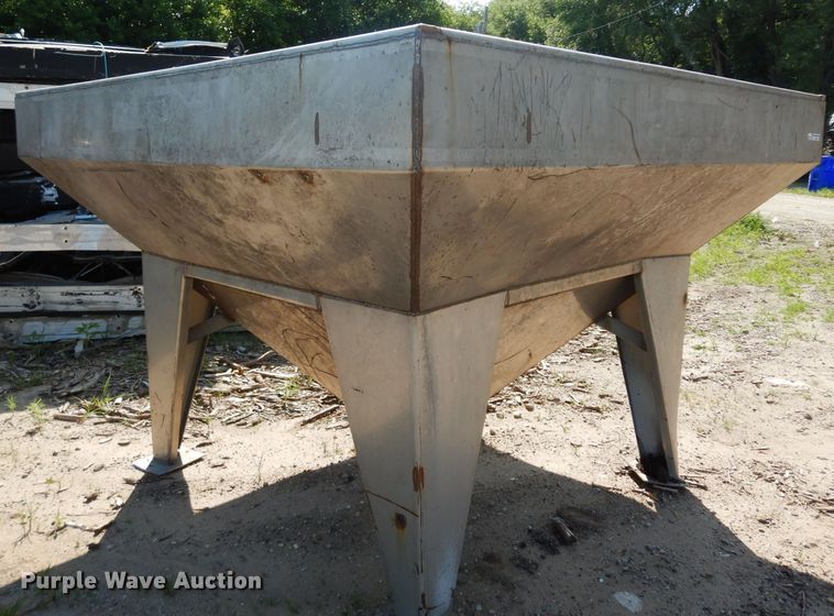 image for item HV9269 Stainless steel grain hopper