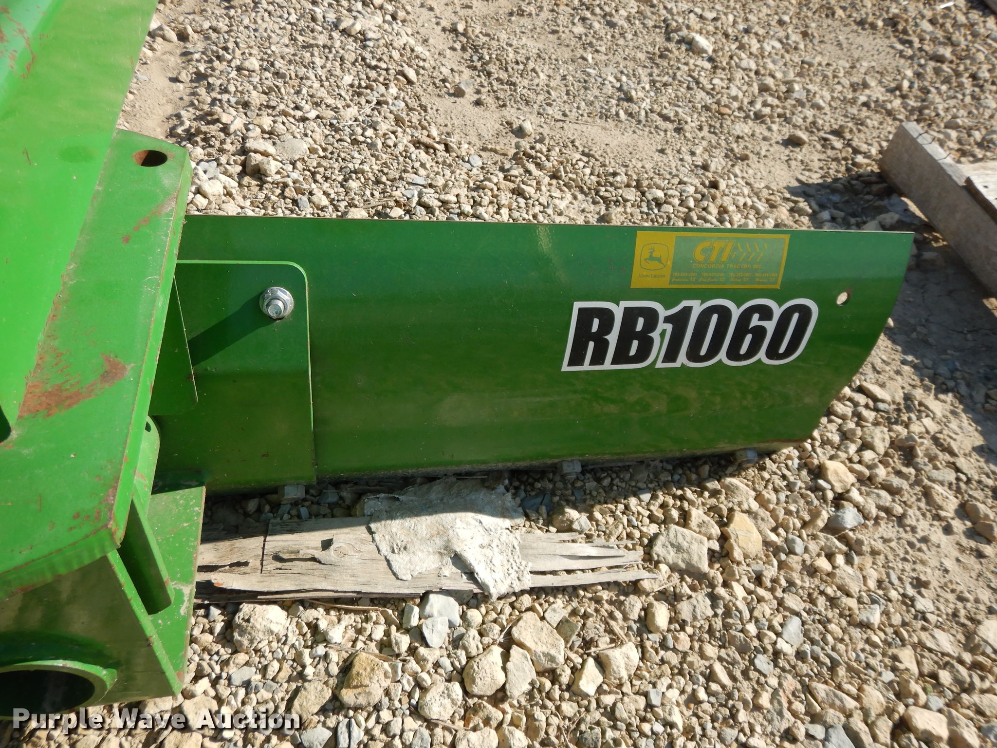 Frontier RB1060 blade in Abilene, KS | Item DG7757 sold | Purple Wave