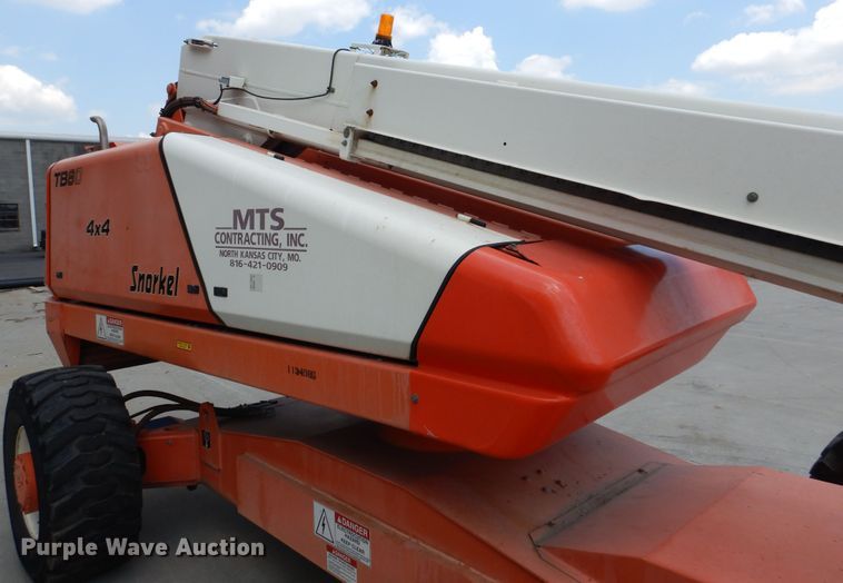 image for item DD2536 2010 Snorkel TB60  boom lift