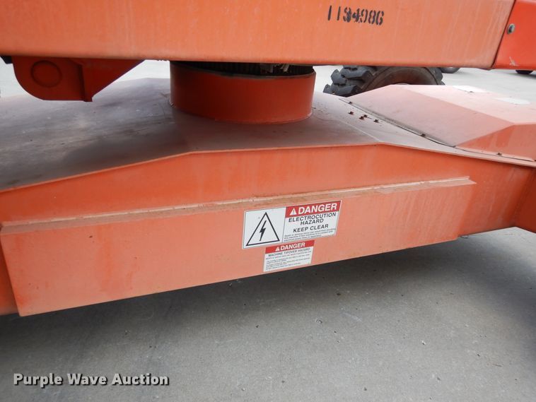 image for item DD2536 2010 Snorkel TB60  boom lift