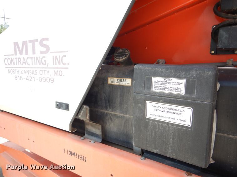 image for item DD2536 2010 Snorkel TB60  boom lift