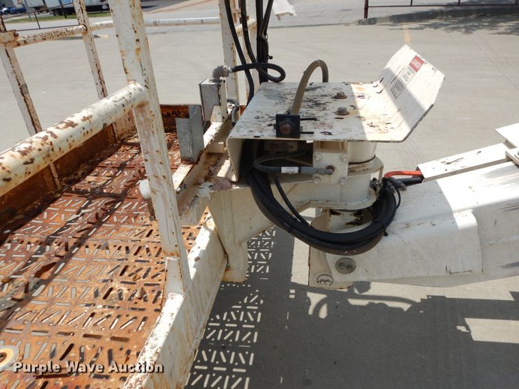 image for item DD2536 2010 Snorkel TB60  boom lift