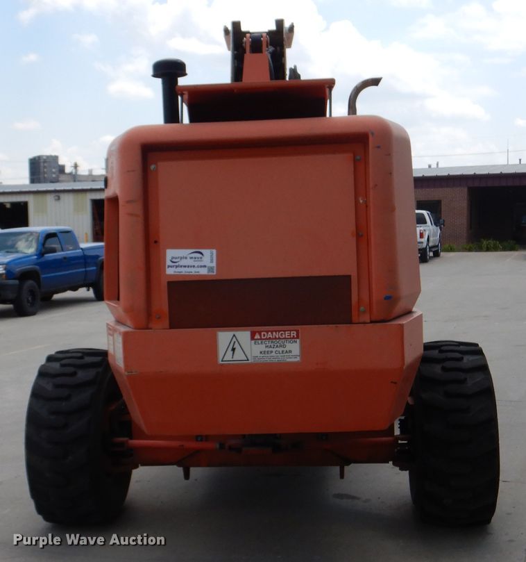 image for item DD2537 2010 Snorkel TB60  boom lift