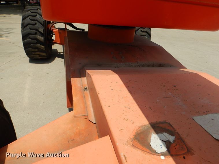 image for item DD2537 2010 Snorkel TB60  boom lift