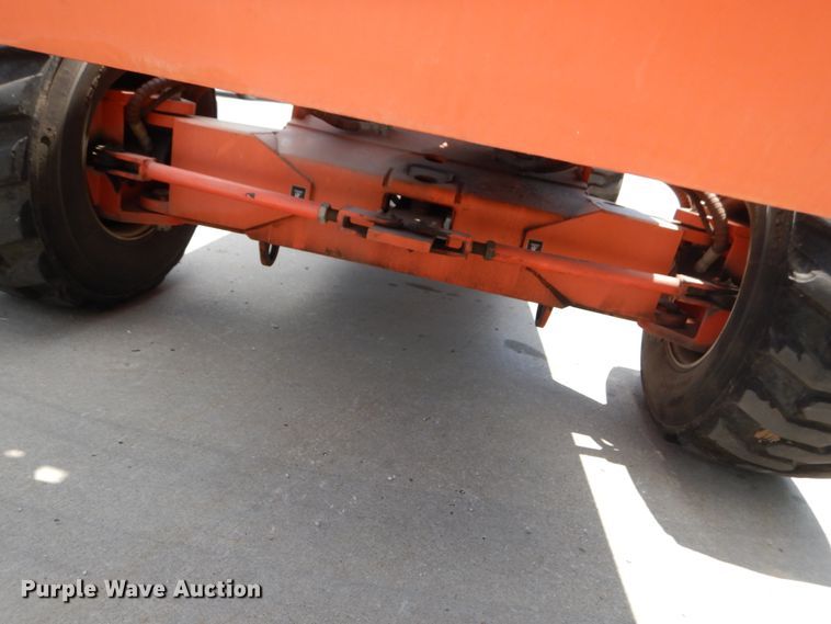 image for item DD2537 2010 Snorkel TB60  boom lift