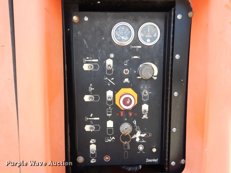 image for item DD2537 2010 Snorkel TB60  boom lift