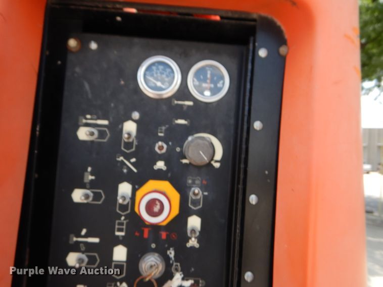 image for item DD2537 2010 Snorkel TB60  boom lift