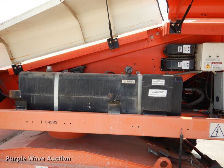 image for item DD2537 2010 Snorkel TB60  boom lift