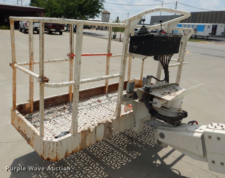 image for item DD2537 2010 Snorkel TB60  boom lift