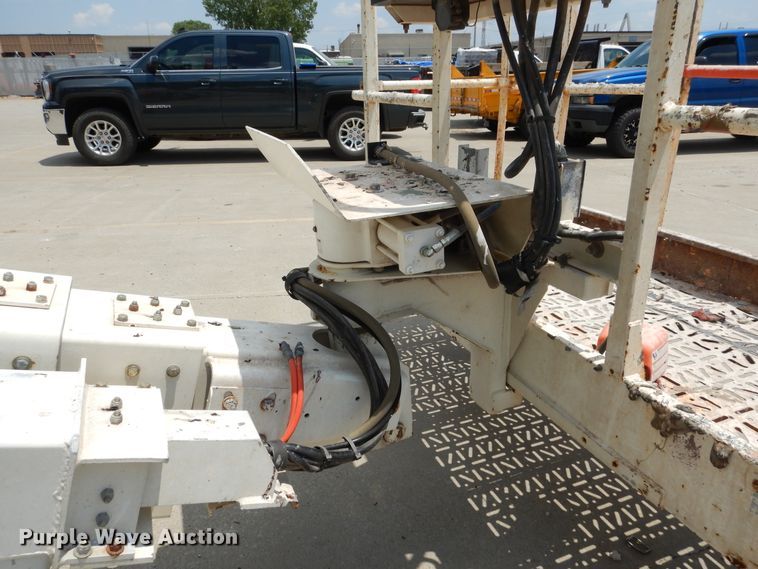 image for item DD2537 2010 Snorkel TB60  boom lift