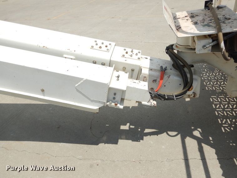 image for item DD2537 2010 Snorkel TB60  boom lift