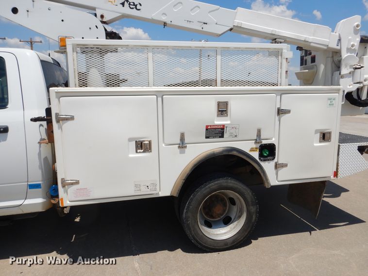 image for item DD2539 2011 Dodge Ram 4500  bucket truck