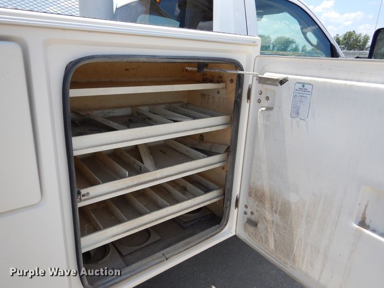 image for item DD2539 2011 Dodge Ram 4500  bucket truck