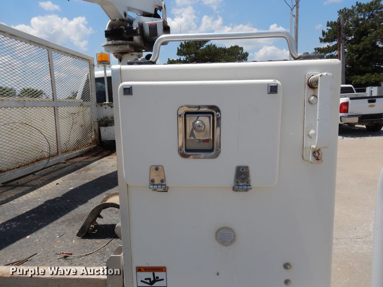 image for item DD2539 2011 Dodge Ram 4500  bucket truck