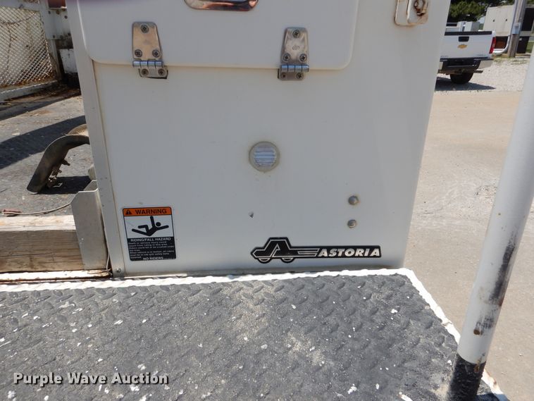 image for item DD2539 2011 Dodge Ram 4500  bucket truck