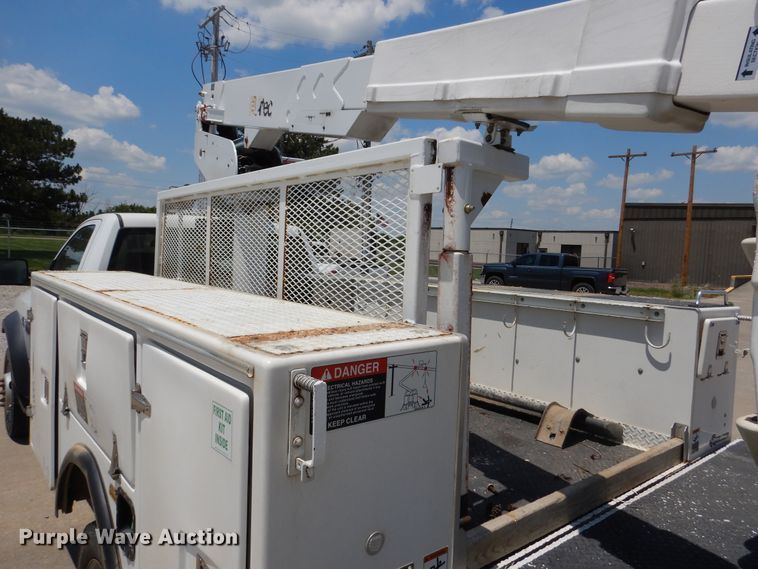 image for item DD2539 2011 Dodge Ram 4500  bucket truck