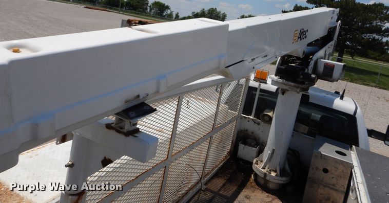 image for item DD2539 2011 Dodge Ram 4500  bucket truck