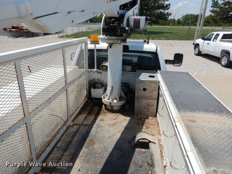 image for item DD2539 2011 Dodge Ram 4500  bucket truck