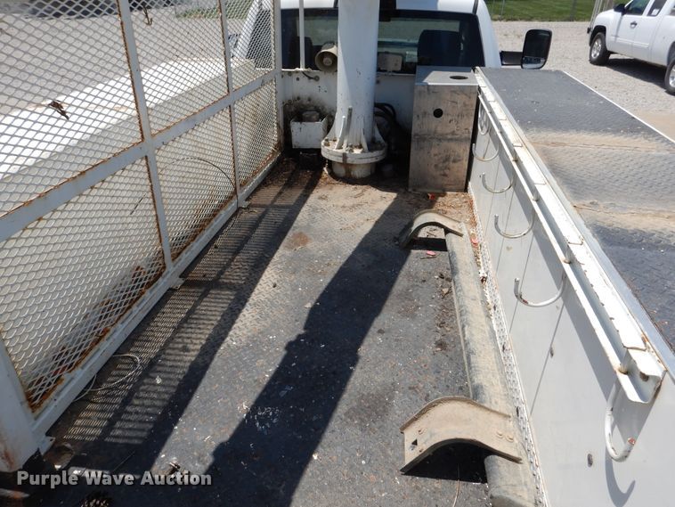 image for item DD2539 2011 Dodge Ram 4500  bucket truck