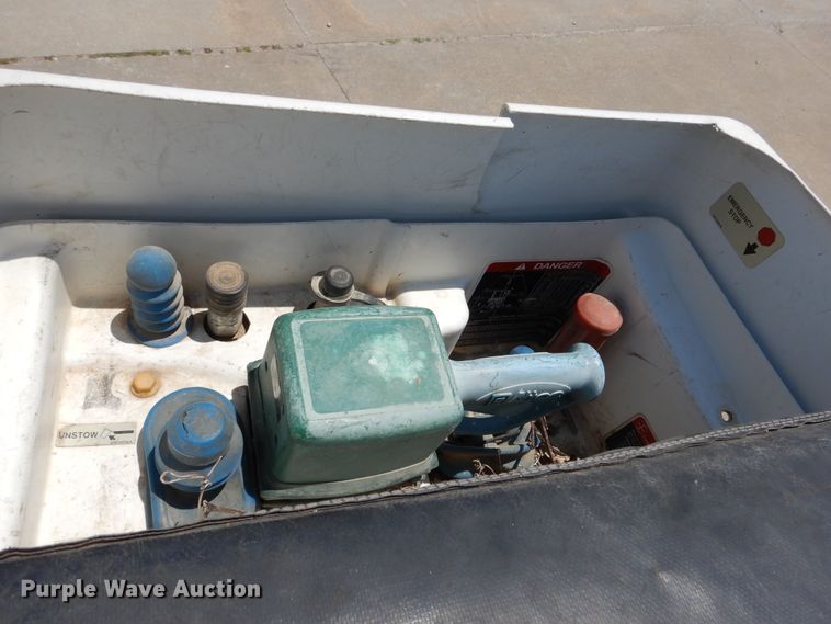 image for item DD2539 2011 Dodge Ram 4500  bucket truck