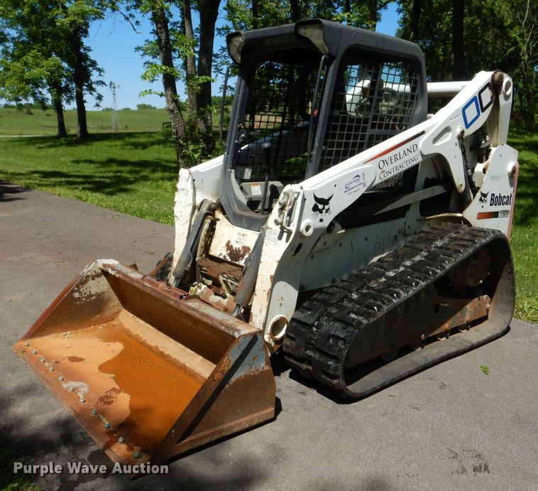 image for item DD2555 2011 Bobcat T650  skid steer loader