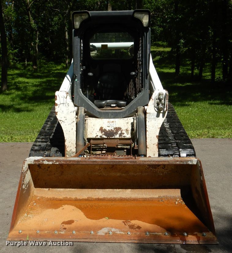 image for item DD2555 2011 Bobcat T650  skid steer loader