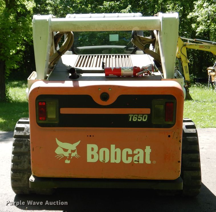 image for item DD2555 2011 Bobcat T650  skid steer loader