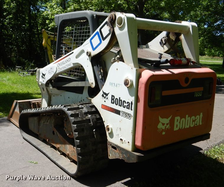 image for item DD2555 2011 Bobcat T650  skid steer loader