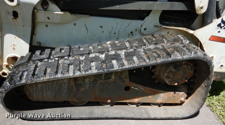image for item DD2555 2011 Bobcat T650  skid steer loader