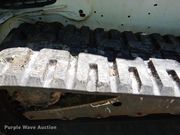 image for item DD2555 2011 Bobcat T650  skid steer loader