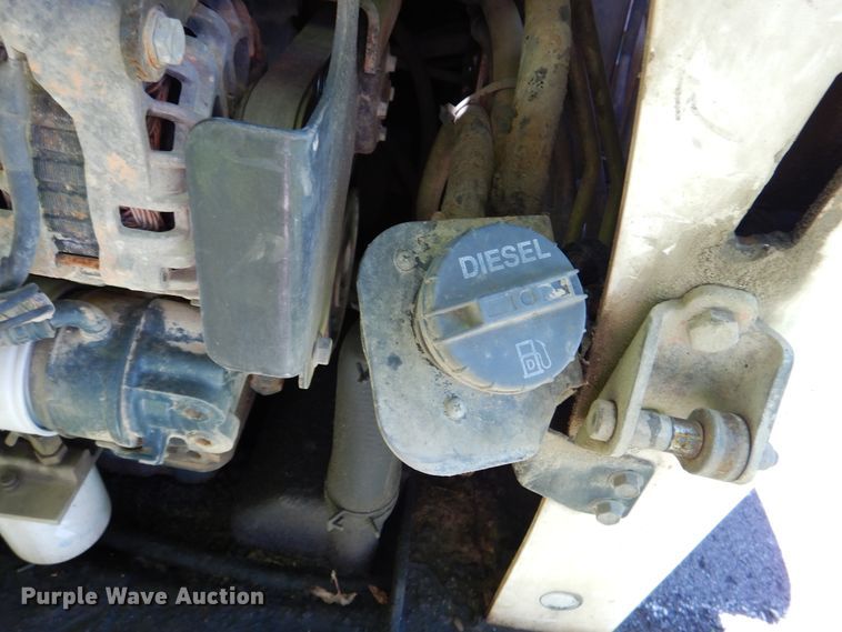 image for item DD2555 2011 Bobcat T650  skid steer loader