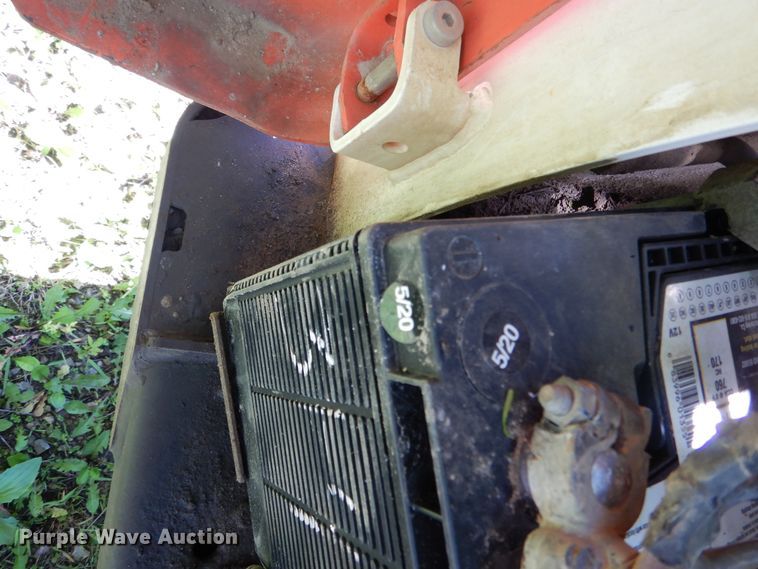 image for item DD2555 2011 Bobcat T650  skid steer loader