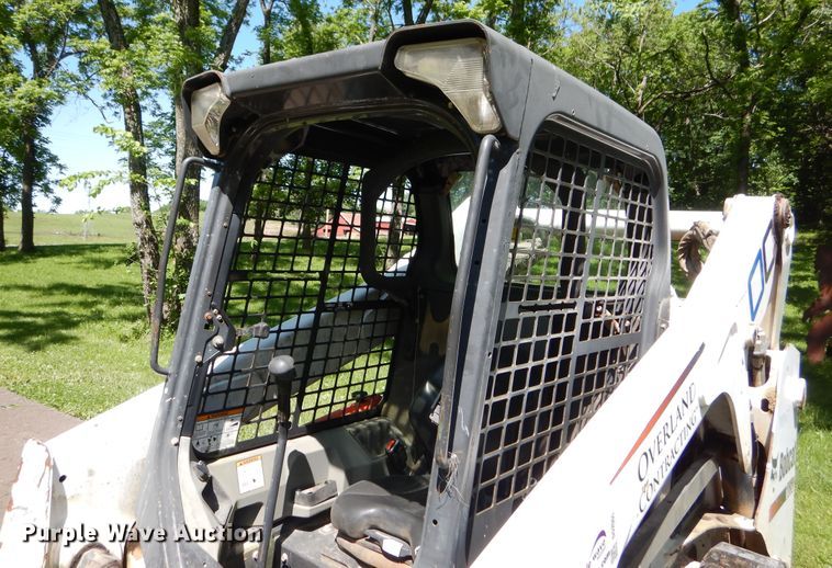 image for item DD2555 2011 Bobcat T650  skid steer loader