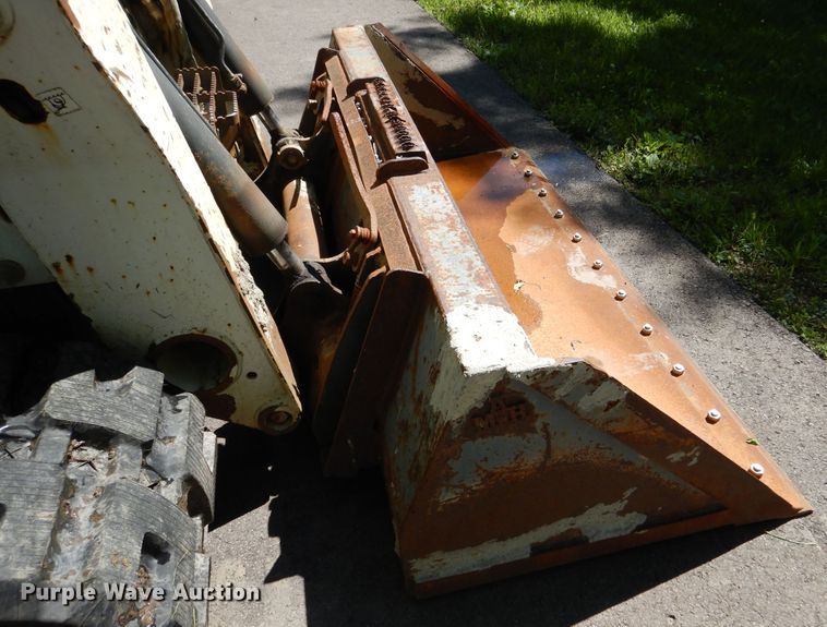 image for item DD2555 2011 Bobcat T650  skid steer loader