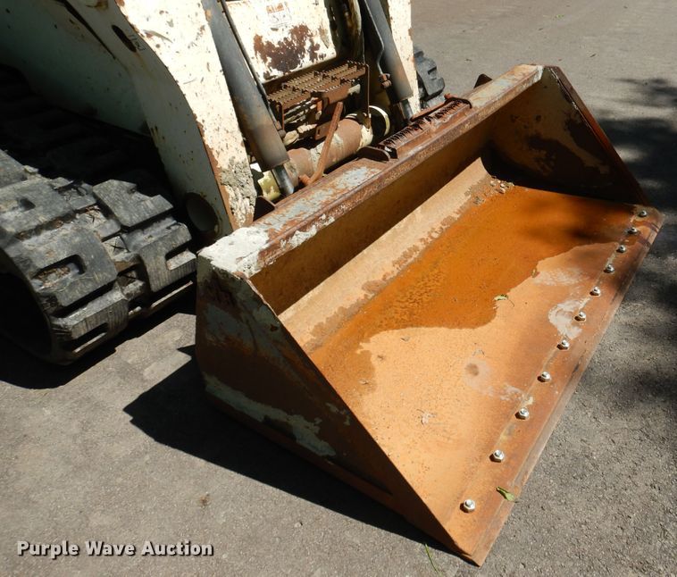 image for item DD2555 2011 Bobcat T650  skid steer loader
