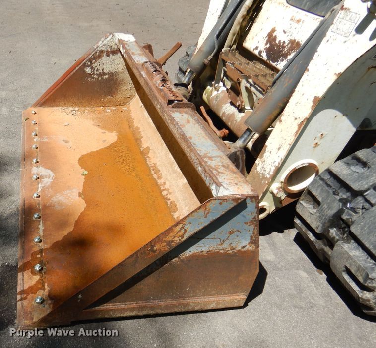 image for item DD2555 2011 Bobcat T650  skid steer loader