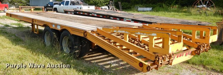 image for item DE5796 1995 CZ CZ20KT equipment trailer