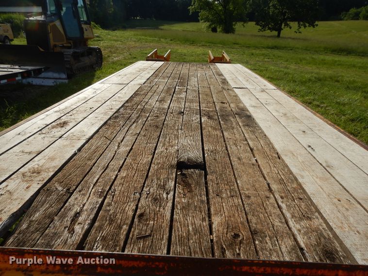 image for item DE5796 1995 CZ CZ20KT equipment trailer