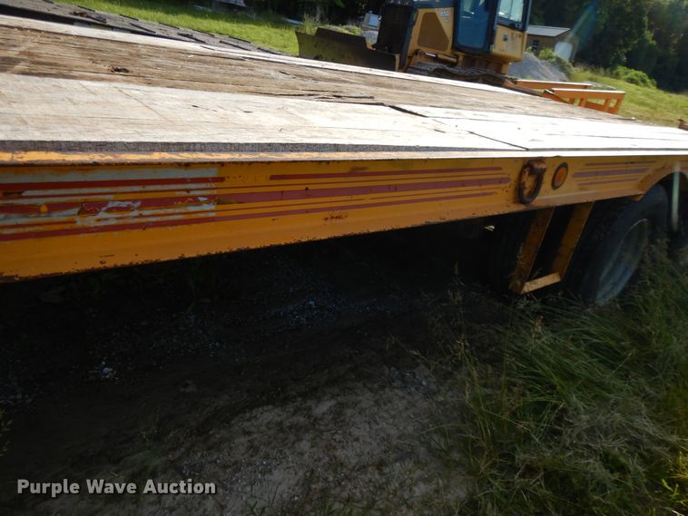image for item DE5796 1995 CZ CZ20KT equipment trailer