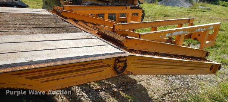 image for item DE5796 1995 CZ CZ20KT equipment trailer